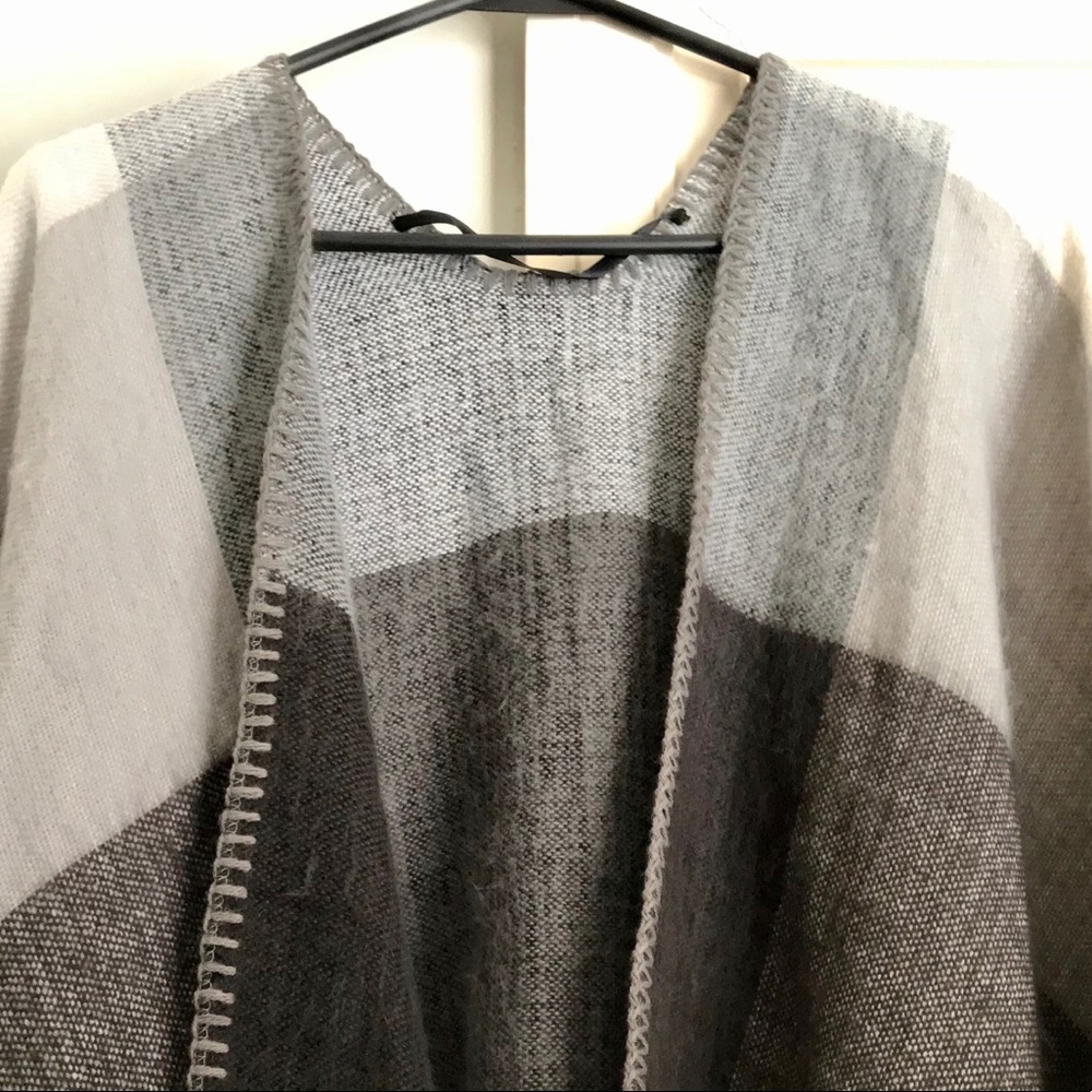 NWOT Eddie Bauer Shawl - Brown Plaid - Picture 5 of 7